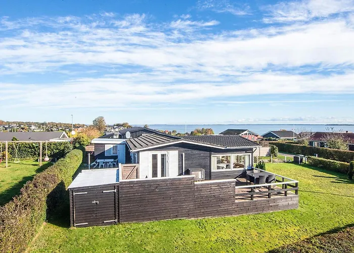 Panoramic Retreat-by Traum Casa vacanze