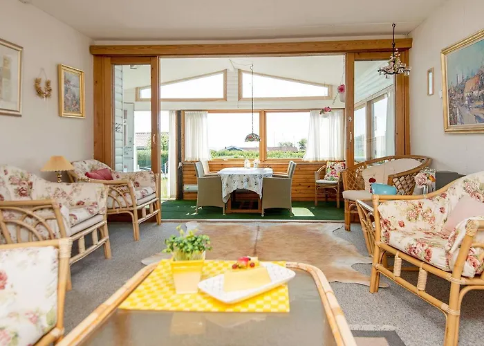 Panoramic Retreat-by Traum *